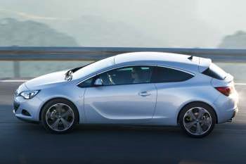 Opel Astra 2012