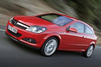 Opel Astra GTC 1.3 CDTi 90hp Cosmo