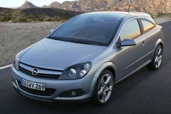 Opel Astra GTC 1.9 CDTi 120hp Enjoy