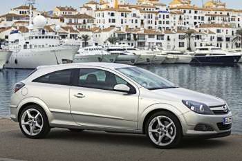 Opel Astra GTC 1.3 CDTi 90hp Cosmo