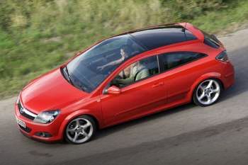 Opel Astra GTC 1.6 Cosmo