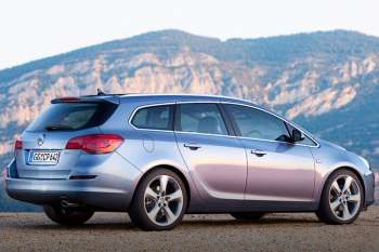 Opel Astra Sports Tourer 1.4 Turbo 140hp Edition