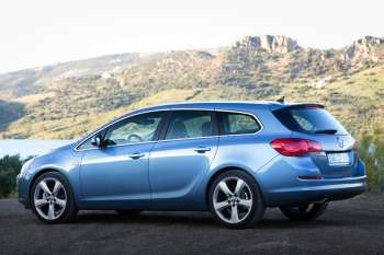 Opel Astra Sports Tourer 1.4 Turbo 140hp Cosmo