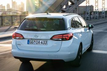 Opel Astra Sports Tourer 1.2 Turbo 145hp Elegance