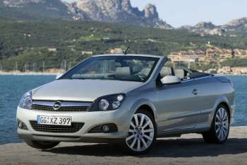 Opel Astra TwinTop 2.0 T 200hp Cosmo