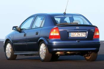 Opel Astra 2.0i-16V Club
