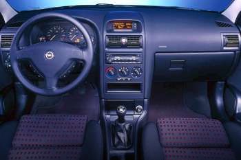Opel Astra 1.6i-16V CDX