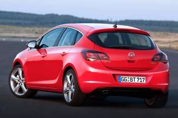 Opel Astra 1.4 100hp Cosmo