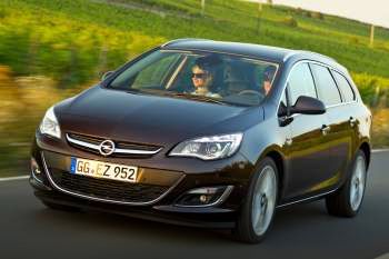Opel Astra 2012