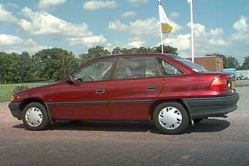 Opel Astra 1.6iS GLS