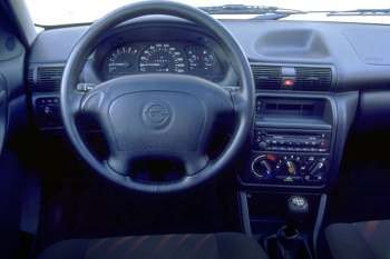 Opel Astra 1.7 TD GLS Comfort