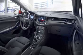 Opel Astra 2015