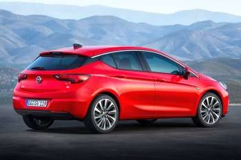 Opel Astra 2015