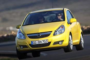 Opel Corsa 1.4-16V Cosmo