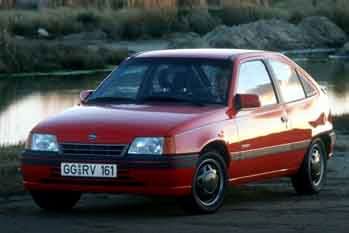 Opel Kadett 1.6i LS