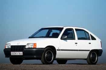 Opel Kadett 1.6 S LS