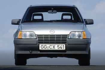 Opel Kadett 1.8i GT