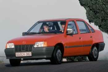 Opel Kadett 1.6 S LS