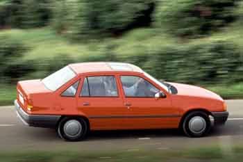 Opel Kadett 1.6 D LS