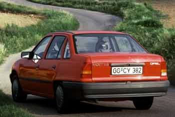 Opel Kadett 1.6 S GLS