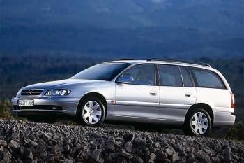 Opel Omega Stationwagon 2.2i-16V Business Edition