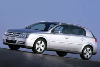 Opel Signum 2003