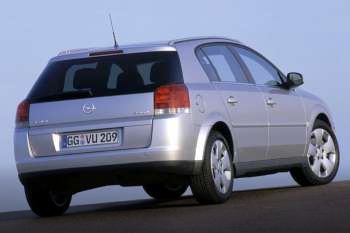 Opel Signum 3.0-V6 CDTI Sport