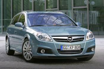 Opel Signum 2.2-16V DGi Sport