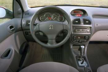 Peugeot 206 2002