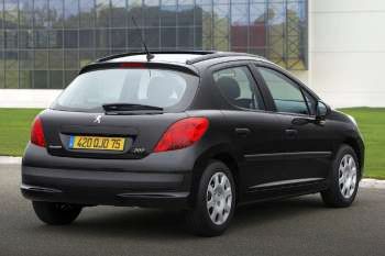 Peugeot 207 Color-Line 1.4-16V