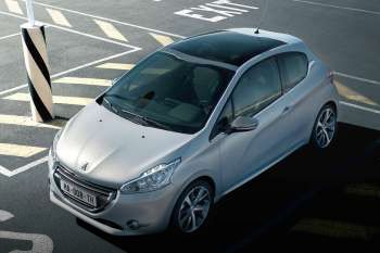 Peugeot 208 Allure 1.6 E-HDi 92hp