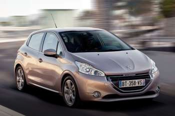 Peugeot 208 Blue Lease Executive 1.2 PureTech 82