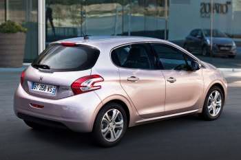 Peugeot 208 Blue Lease 1.2 PureTech 82