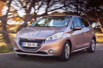 Peugeot 208 Blue Lease Executive 1.2 PureTech 82