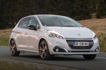 Peugeot 208 Blue Lease Executive 1.2 PureTech 110