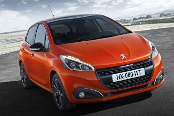 Peugeot 208 2015