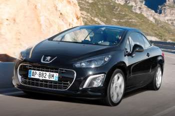 Peugeot 308 CC Feline 1.6 THP 200hp