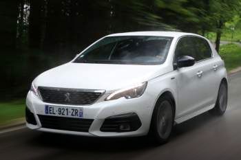 Peugeot 308 Blue Lease Executive 1.2 PureTech 110