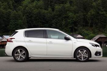 Peugeot 308 Blue Lease Premium 1.2 PureTech 130