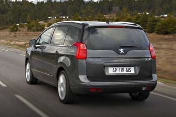 Peugeot 5008 Active 1.6 VTi 5P