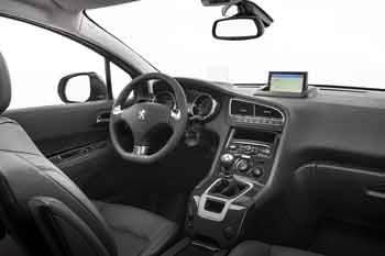 Peugeot 5008 Allure 1.6 THP 7P