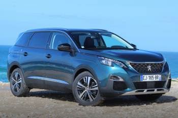 Peugeot 5008 Blue Lease Executive 1.2 PureTech 130