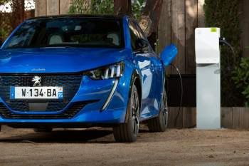 Peugeot E-208 Active EV 50kWh 136