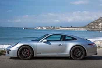 Porsche 911 Carrera 4S Coupe