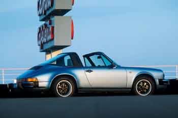 Porsche 911 Carrera Targa