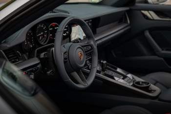 Porsche 911 Targa 4S Heritage Edition