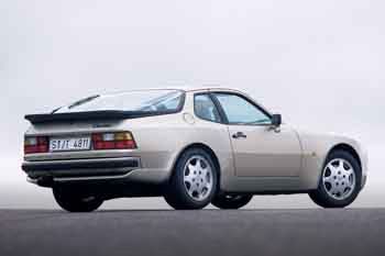 Porsche 944