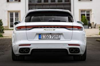 Porsche Panamera 4 E-Hybrid Sport Turismo