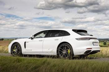 Porsche Panamera GTS Sport Turismo