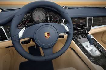 Porsche Panamera 4S